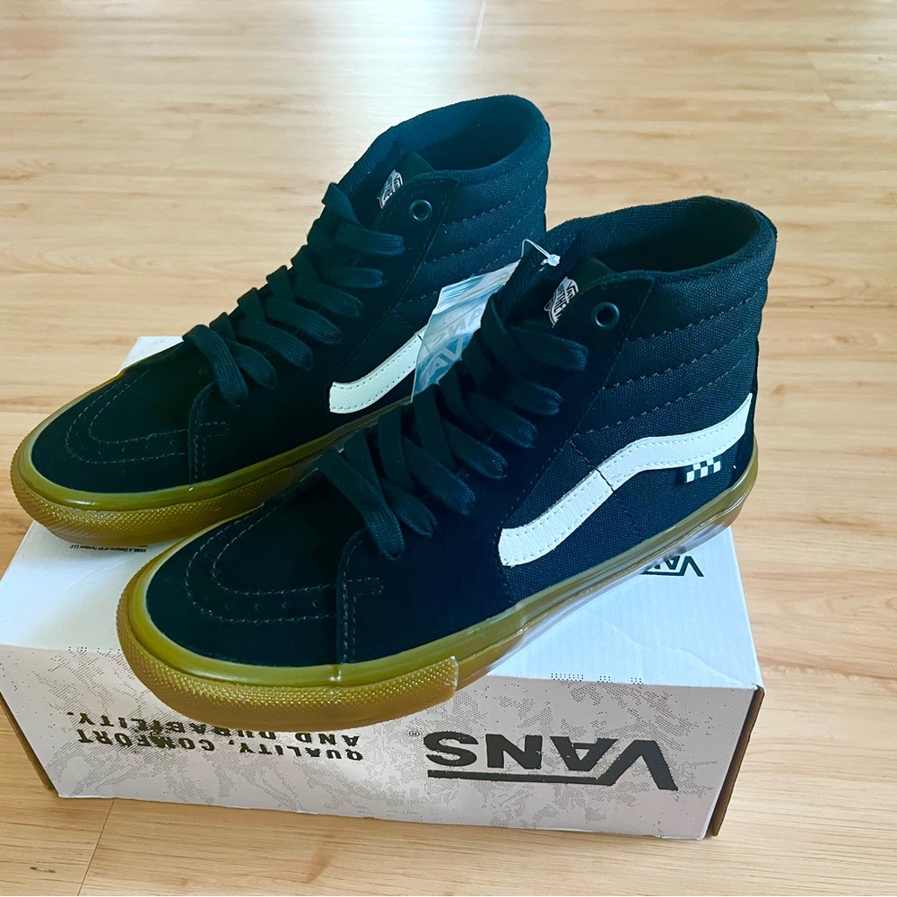 Vans Black White High-Top Skate Sneakers with Gum Sole - Picture 7 of 15